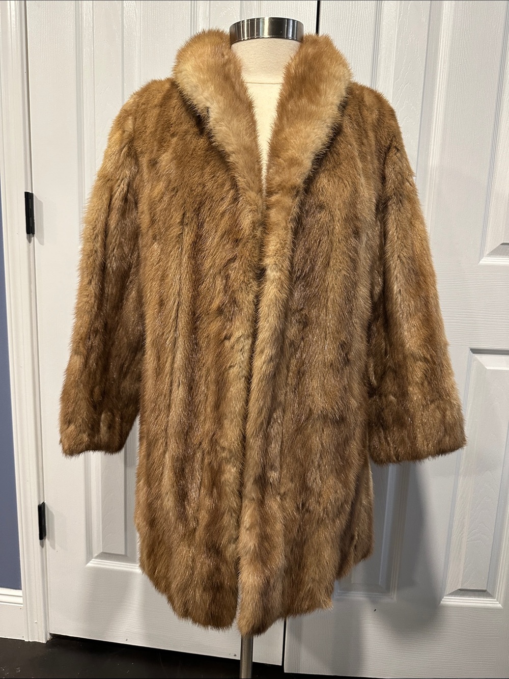 Vintage Genuine Fox? Fur Coat w/ Satin Lining